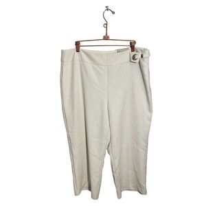 Chicos The Ultimate Fit Soft Pleat Hardware Crop Pant Chicos 2.5 Sz 14 Cream NWT